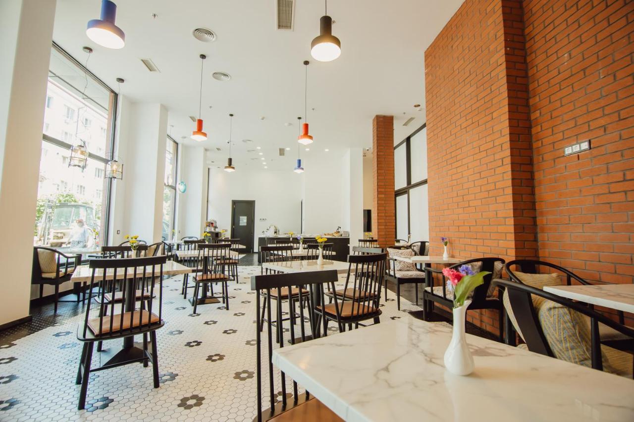 Graphic Hotel Batumi Zewnętrze zdjęcie