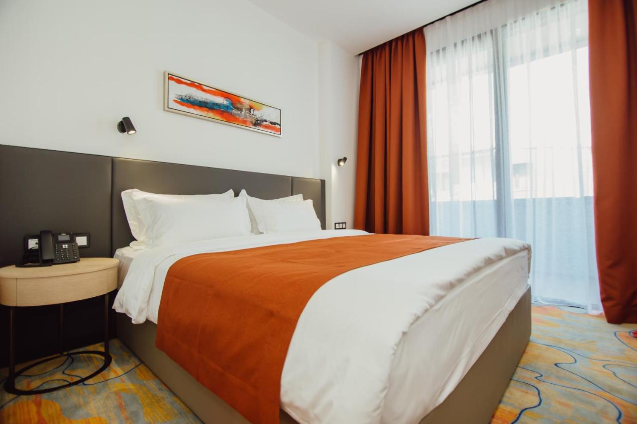 Graphic Hotel Batumi Zewnętrze zdjęcie