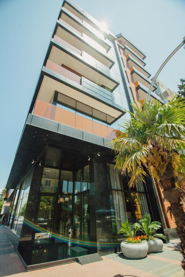 Graphic Hotel Batumi Zewnętrze zdjęcie