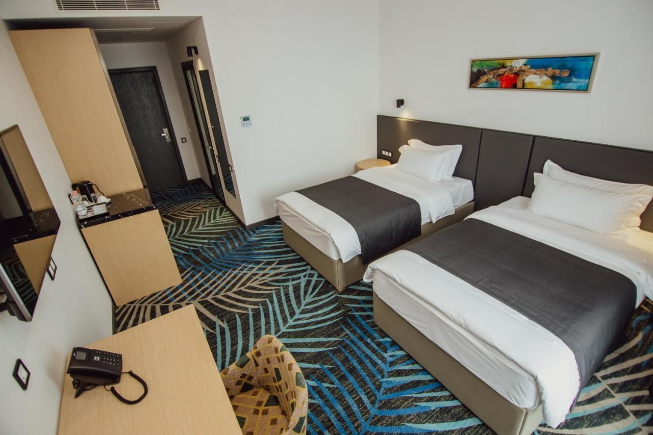Graphic Hotel Batumi Zewnętrze zdjęcie