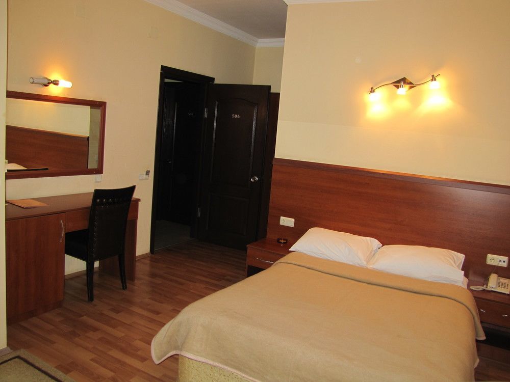Graphic Hotel Batumi Zewnętrze zdjęcie